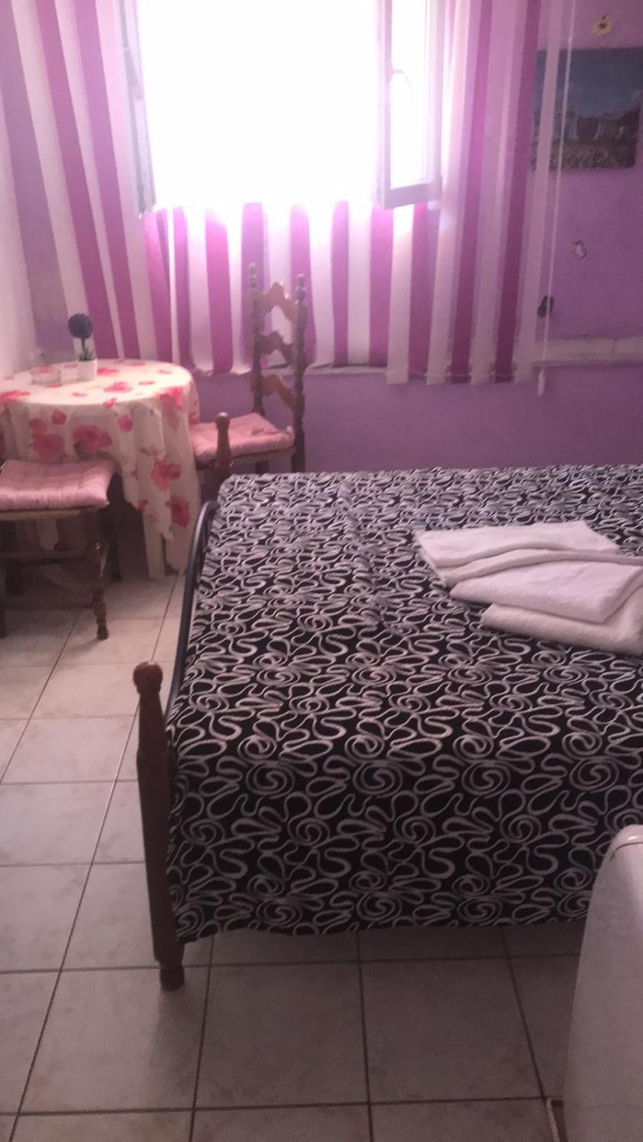 העיירה סקיאתוס Angela - Zoi Rooms חדר תמונה